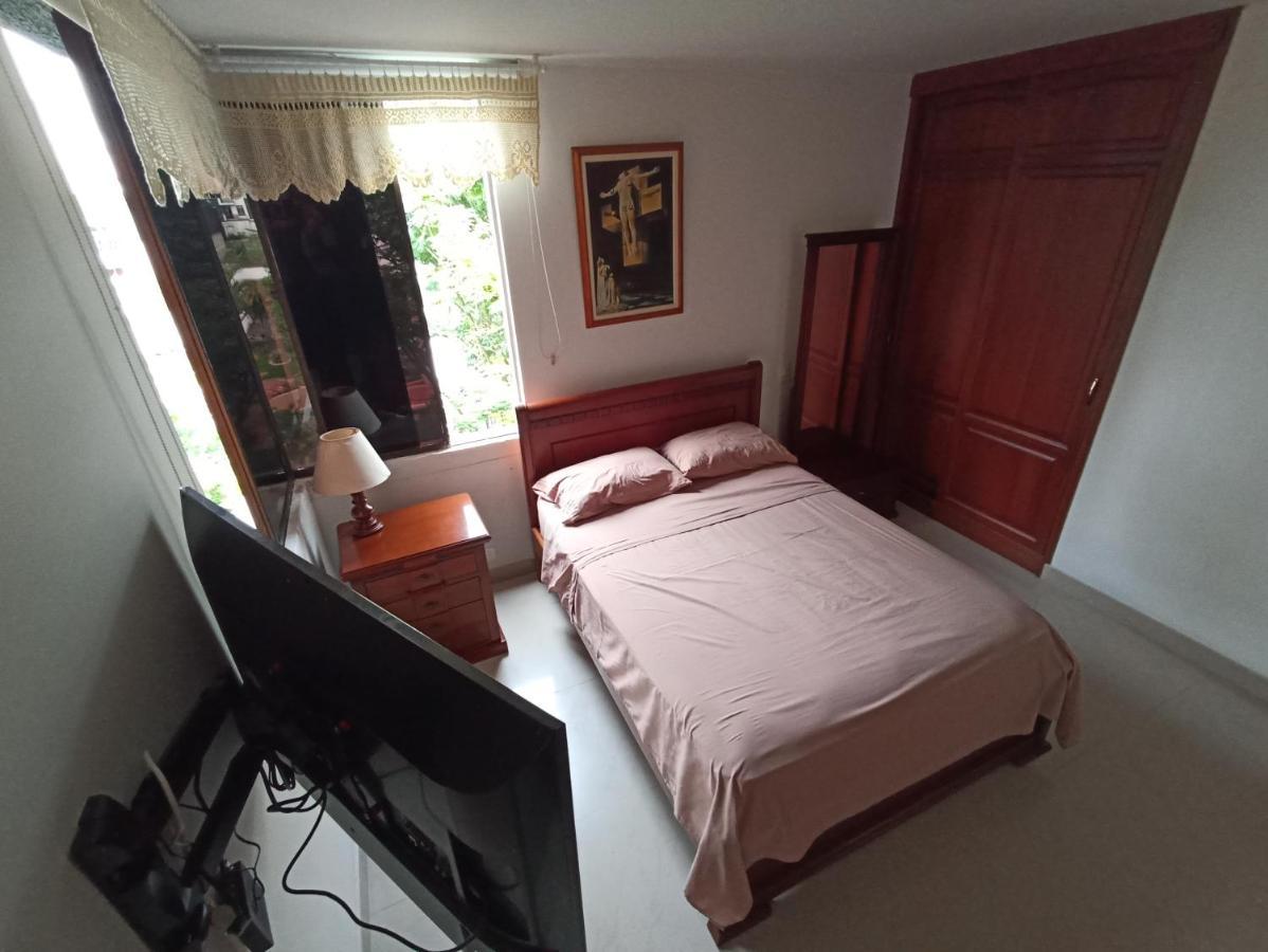 Apartamento En Pinares Apartment Перейра Екстериор снимка